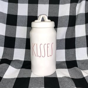 RAE DUNN KISSES TALL CANISTER
